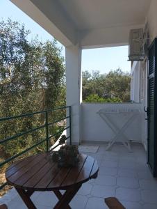 Paxos Rock Apartments