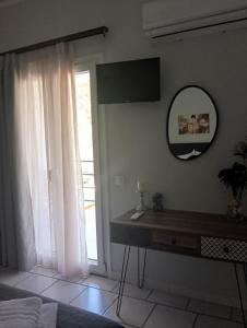 Paxos Rock Apartments