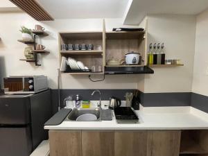 Bright and Stylish Condo with Pool View and Balcony