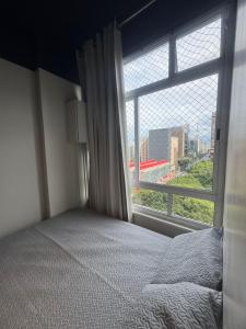 Estudio vista para Av Paulista 13 andar