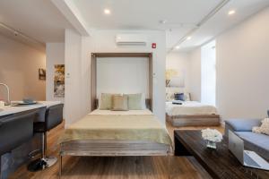 Inner-City Apartment –Prime Bishop St Location