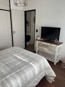 Alquilo departamento por dia. Zona castelar!!!