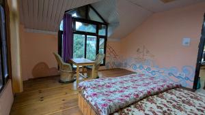 Alpine Homes by Kayal Wood