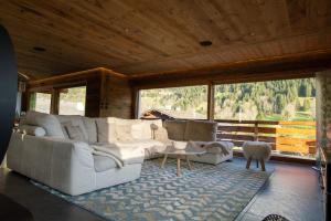 La Clusaz chalet Anthocyane 14 people, heated pool