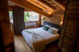 Chalets La Clusaz chalet Anthocyane 14 people, heated pool : photos des chambres