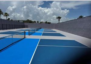 Hutchinson Island Resort-style Beachside Condo