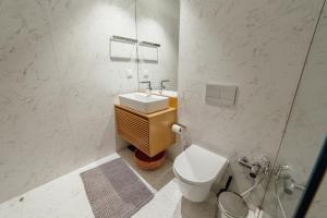 Beach & Sun Apartment by Vacationy