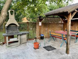 Cozy Corner Guesthouse - Casa Centrul Civic si parcare