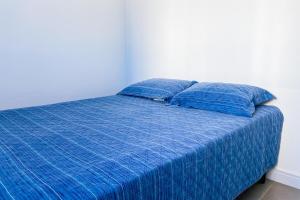 Apartamento 2 Quartos sendo 1 Suíte na Praia - 0317