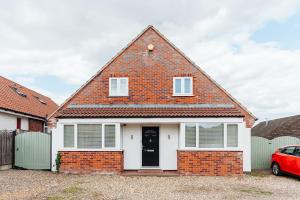 Lyndale House - North Norwich suburbs