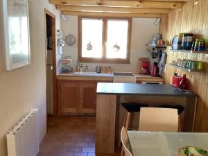 Chalets Petit chalet cosy a saint-Anne 04 : photos des chambres