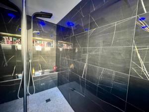 Villas Magnifique villa avec piscine : photos des chambres