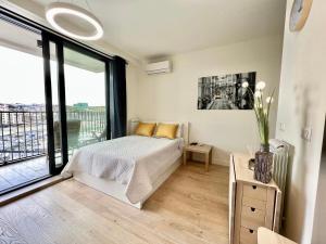 BW Studio Metropolitan