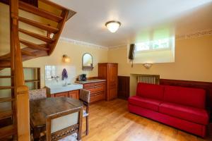 Hotels Chateau De Picomtal : photos des chambres