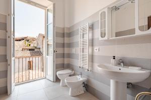 EXLUSIVE DOLCEVITA PALAZZO PICALFIERi