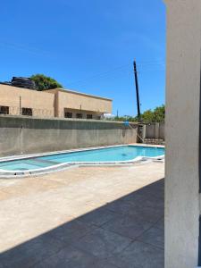 Luxury And Spacious Pool house near the beaches