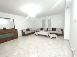 IMMO SERVICES Appartement T4 Oran Centre