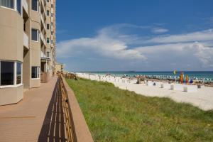 CORNER UNIT! Beach Views! FREE WIFI! 3-Bed, 3-Bath! Sleeps 9!