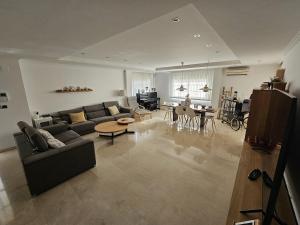 Amazing Villa with swimming pool in El Vedat de Torrente