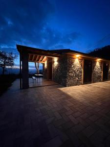 La Madonnina-house in the Bolano vineyard