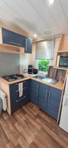 Campings L-echappee verte au bord de l-Eure : photos des chambres