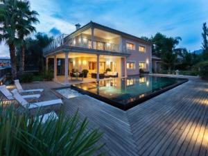 Villa in Son Servera with Private Pool & Beaches