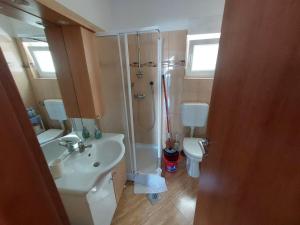 Apartment Liam with a pool