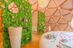 Appartements Le Nid d'Eliyah, suites avec jacuzzi 15min Disneyland Paris : photos des chambres