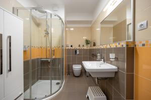 Central Bratislava Apt - Cozy Stay with Parking