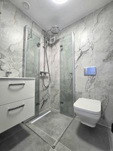 Mazurski Domek z Cegły nad Jeziorem