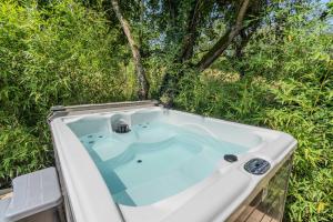 Appartements Le Nid d'Eliyah, suites avec jacuzzi 15min Disneyland Paris : photos des chambres