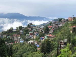 Corner Homestay by The Pine Cones