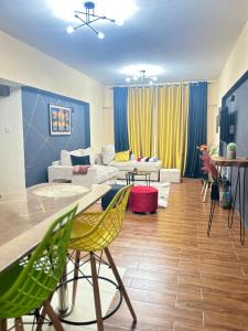 Nana Suites 1-bedroom with Swimming pool & Fast WiFi & Mall