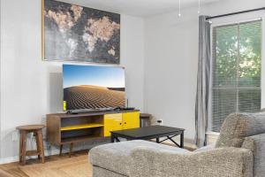 Furnished Apartments in University Hills