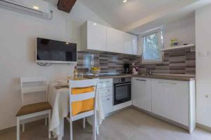 Apartments in Crikvenica 5426