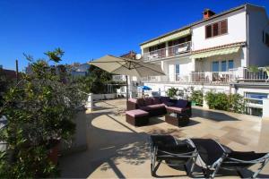 Apartments in Crikvenica 5426 