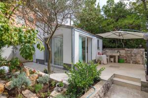 Apartments in Crikvenica 5426 