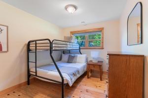 Fiddler Lake Resort - Deer 81