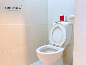 Affordable Stay with Free Pool, Netflix & Wifi Alabang SC4