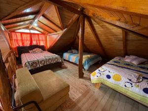 Quinta Fina Madera San Miguel de Bolivar 22 personas