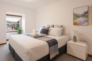 Central Cosy Townhouse and Parking