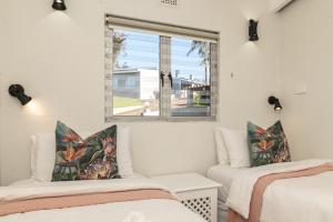 Ballito Bliss Chalet at Chakas Rock Chalets 9