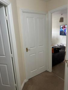 Private Room with own Bathroom and Parking