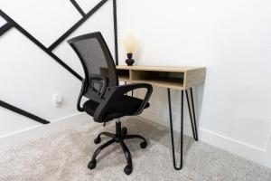 Luxury 4BR Escape 10mins to NRG, Dwtn HTX, Zoo, and MedCtr