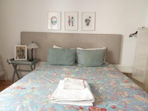 Turquoise - Tram 28 Starting Location