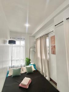 Spacious 2-Level 2BR Cozy Apartment