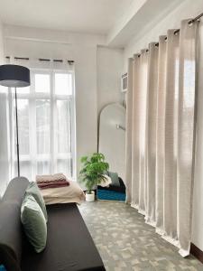 Spacious 2-Level 2BR Cozy Apartment