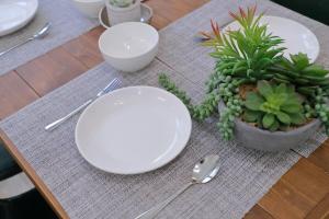 新築 一軒家貸切 関西国際空港から直通 難波 梅田直通 好立地