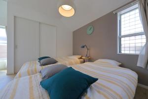 新築 一軒家貸切 関西国際空港から直通 難波 梅田直通 好立地