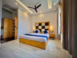 The Urban Retreat- A Boutique Hotel with Grand View